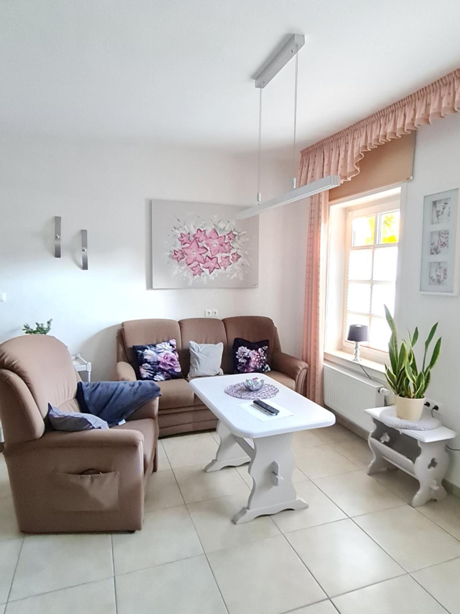 Ferienwohnung Am Huenenweg Berge  Dış mekan fotoğraf