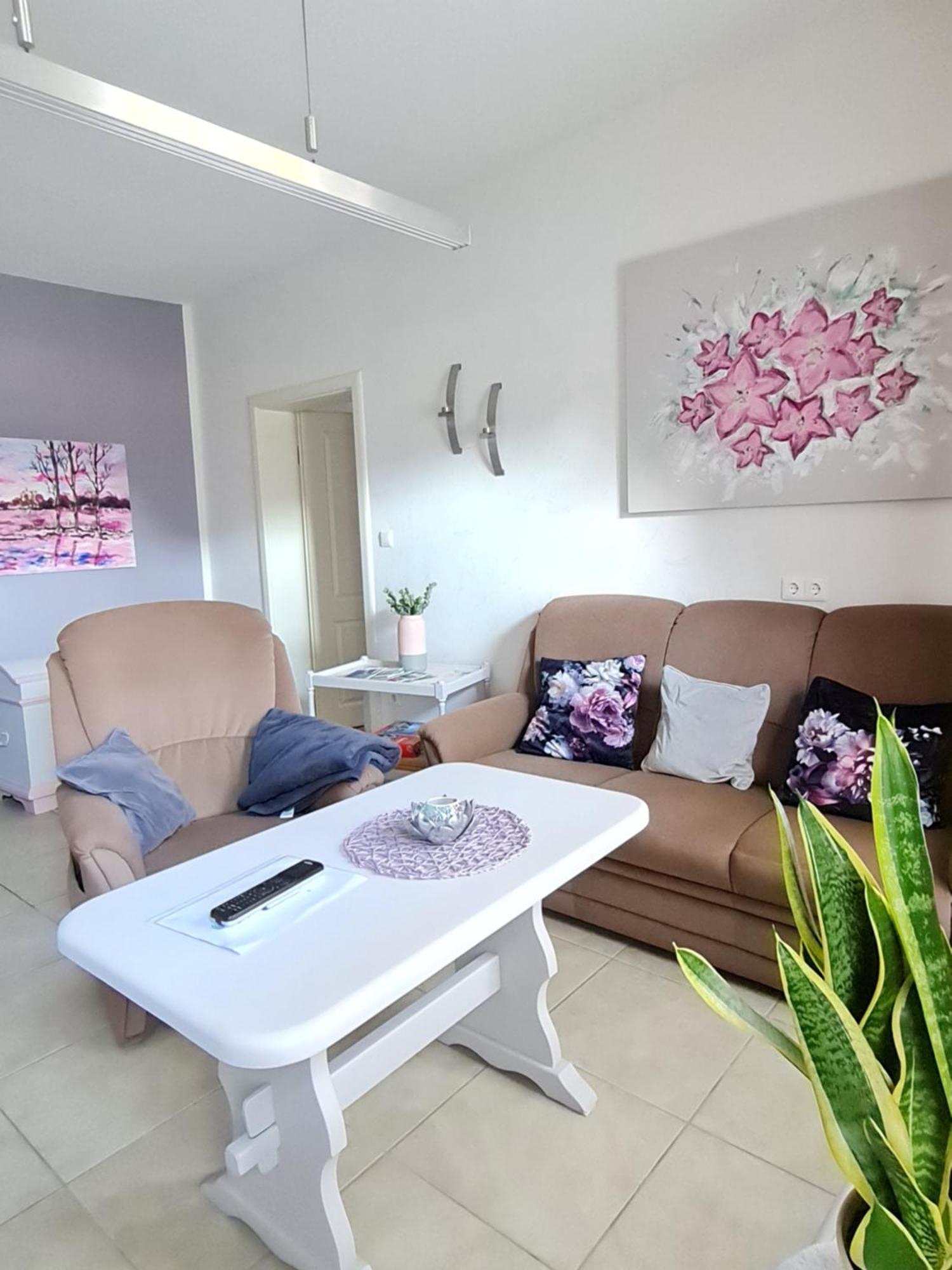 Ferienwohnung Am Huenenweg Berge  Dış mekan fotoğraf